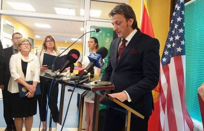 Nikšić: Odsjek za urologiju i oftamologiju od danas dostupan pacijentima