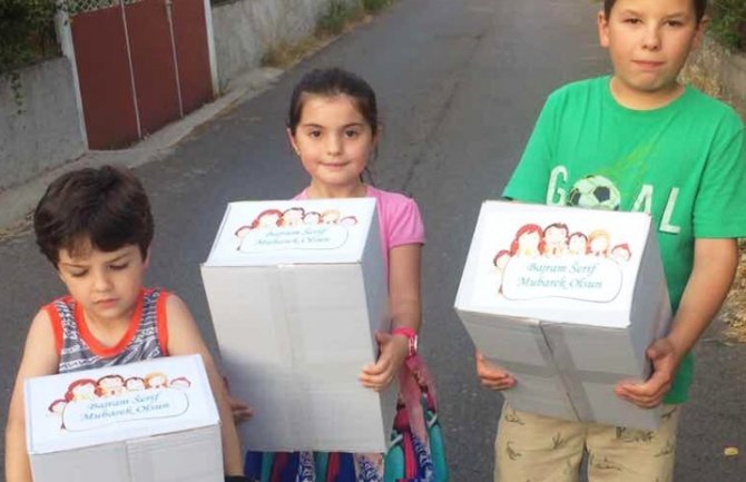 Bajramski paketići za djecu stižu danas u Bijelo Polje i Rožaje