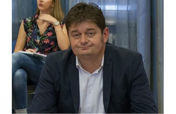 Milić isključio Šarančića i Bajčetu iz SNP-a