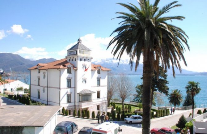 Luštica Bej donira 2 200 eura za Dječji dom Mladost u Bijeloj