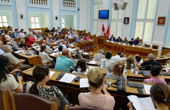  Neke institucije preseliće na Cetinje  čime će se ojačati njena uloga u sistemu CG
