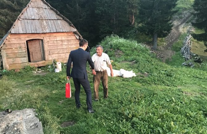 Demokrate: DPS na Žabljaku pada kao pokošen