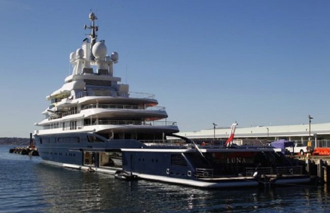 Najluksuznija jahta na svijetu uplovila u Luku Bar