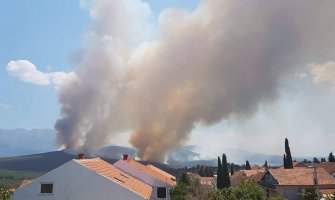  Katić: Stanje na Luštici trenutno pod kontrolom, stiže pomoć