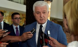 Marković: Klanjam se vatrogascima, reagovali hrabro i patriotski
