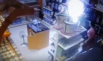  Podgorica: Žena pretučena u marketu(VIDEO)