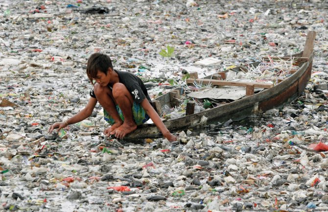 Zemlja postaje planeta plastike?