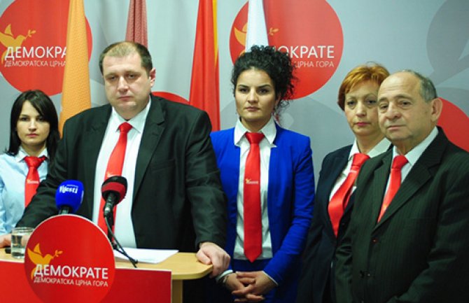 Demokrate: Kada nas vi iz DPS-a prozivate za nepoštovanje zakona, znamo da smo na pravom putu