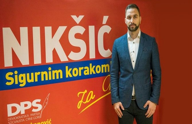 DPS:  Paktirate sa izdajnicima Crne Gore