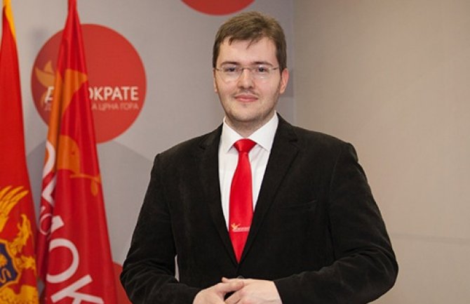 Koprivica: Što se grbo rodi, vrijeme ne ispravi