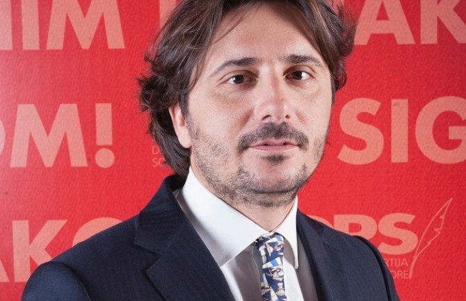 Iz DPSa odgovorili: Medo, nađi 'lad, počini malo i skupljaj snagu za tešku jesen