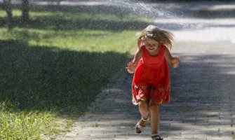 Danas toplo, poslijepodne moguća kiša