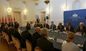 Milačić na sastanku kod Vučića: Oluja nastavljena u Crnoj Gori