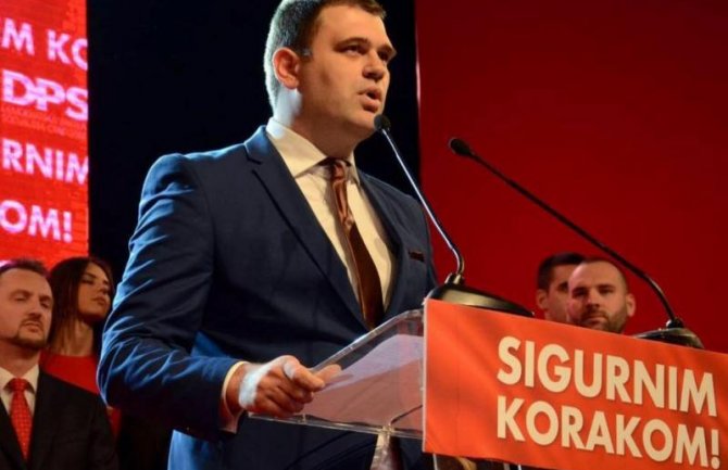 Anđušić:  I Bečićevi i Mandićevi će preći preko svega za šaku (ruskih) dolara