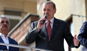 Erdogan: Njemačka će kasno shvatiti koliko griješi