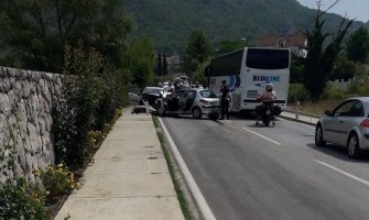 Udes u Lastvi Grbaljskoj, više osoba povrijeđeno