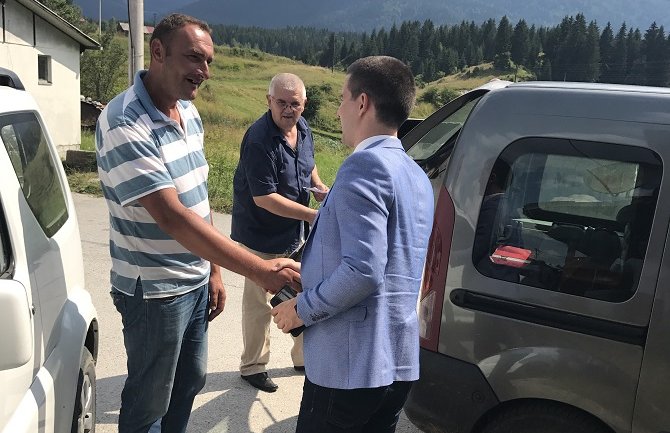 Demokrate: Vlast u Pljevljima ne pomaže poljoprivrednicima u plasmanu proizvoda 