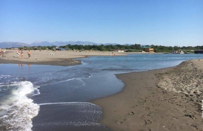 Racija u lokalu na ušću rijeke Bojane, pronađena droga, prijave protiv tri lica