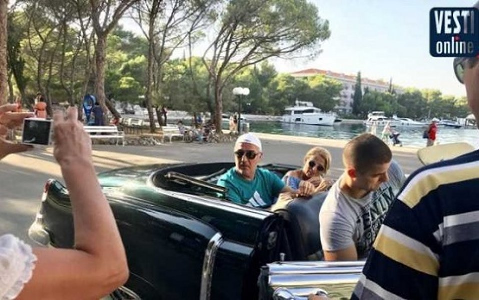 f85da21fd6274ef94814e7e47c6cd8b0