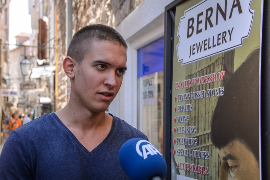 2017081922532425425070572Web