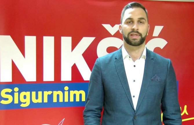 DPS Demokratama: Pristojne osobe ne potenciraju svoju ulogu dobročinitelja i humanitaraca