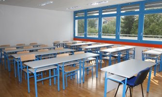 Profesorica Trgovinske škole pronašla drogu u učionici