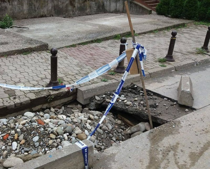 21037969102078401659205621578161073o