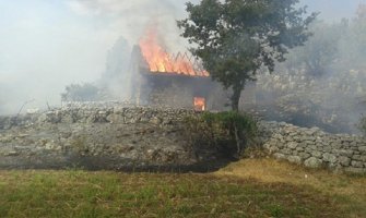 Požar ugrozio kuće u više nikšićkih sela