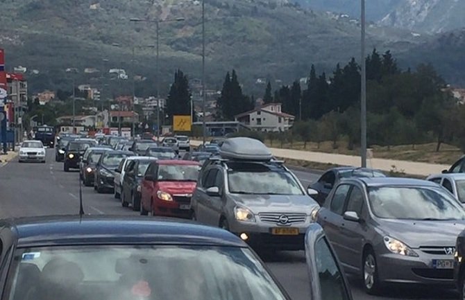 Kosović: Lokalna vlast gluva i slijepa na probleme koji se gomilaju u Baru