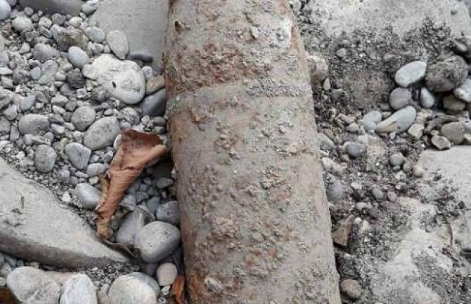Ispod Blažovog mosta pronađena  avionska bomba
