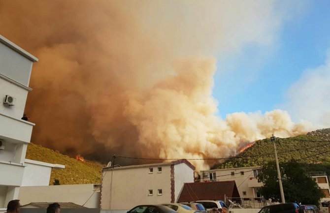 Požari u Baru: Situacija kritična iznad Čanja, vatra ide ka Sutomoru i Zupcima