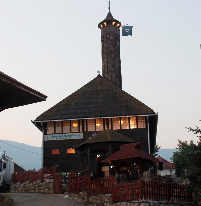 2017090122552635425446471Web