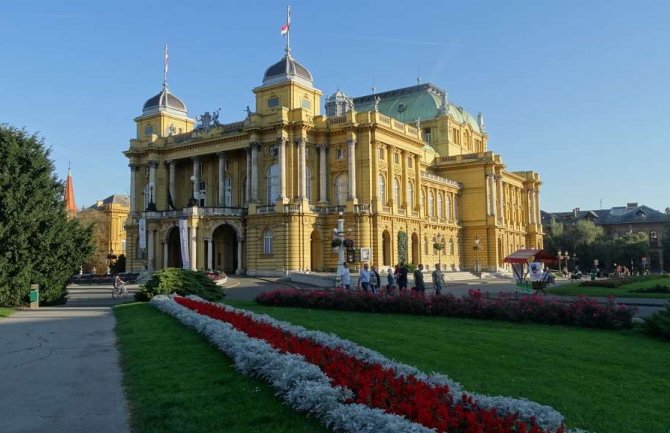 Tita skinuli sa zagrebačkog trga