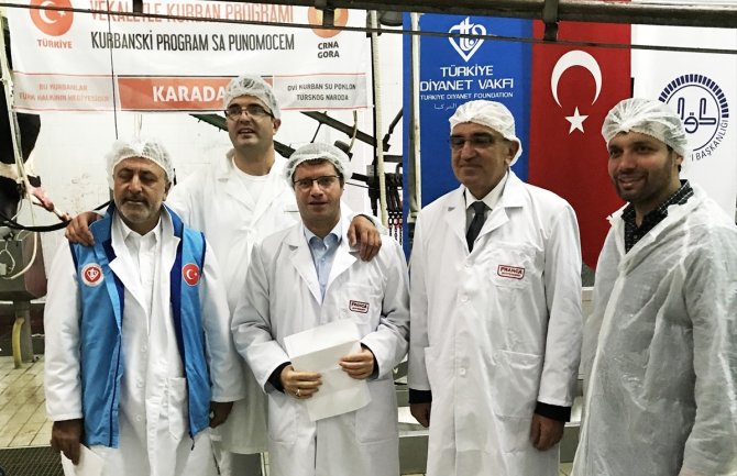 Obezbijeđeno kurbansko meso za ugrožene građane i učenike medrese