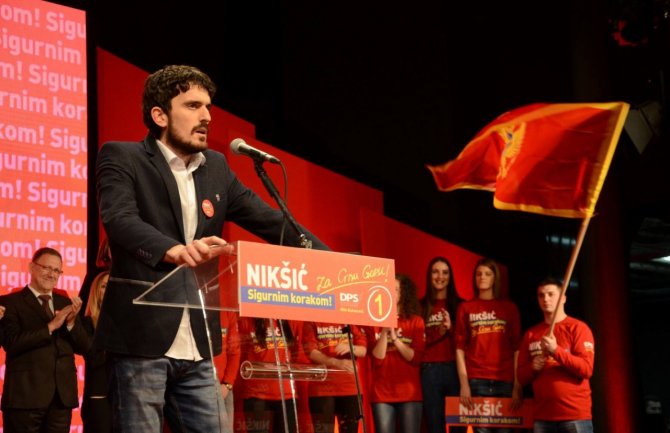 Burić: Bečić i Abazović koriste kriminalni akt za samoreklamu