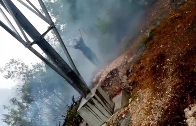 Cetinje: Ako kiša potraje ugasiće sve požare