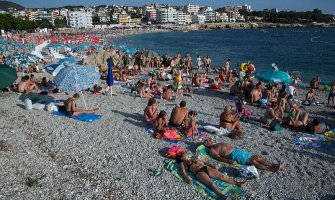 Na sjeveru turistički bum, na jugu oboreni rekordi