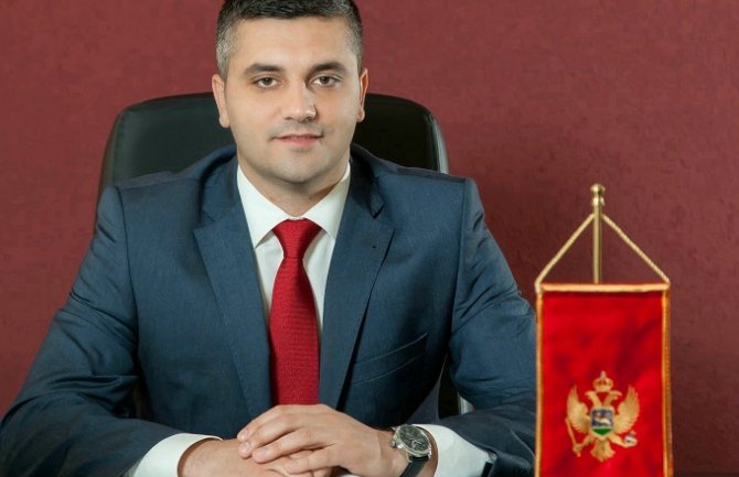 Mustajbašić: Ukidanjem naknada socijalna i dječija zaštita ponovo u prvom planu