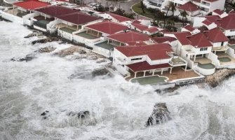 Guverner Floride: Morate da odete, ne noćas, ne za sat, odmah(VIDEO)(FOTO)