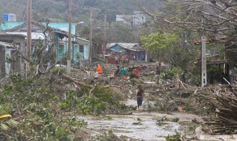 Irma odnijela 35 života na Karibima: Na Floridi 13 miliona stanovnika bez električne energije