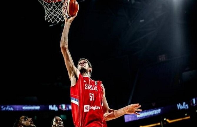 Srbija u polufinalu Eurobasketa