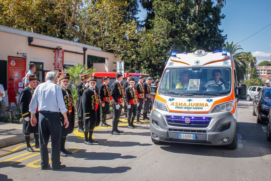 2017091522575498925882292Web