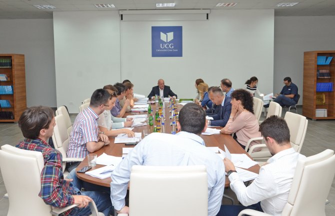 Nijedan od kandidata za prorektora nije dobio potrebnu većinu