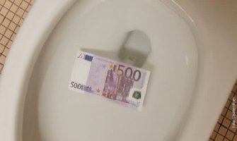 Novčanice od 500 eura zapušile WC šolje u Ženevi