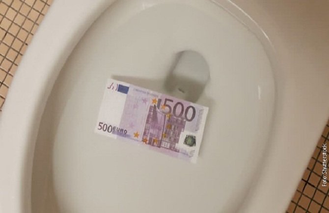 Novčanice od 500 eura zapušile WC šolje u Ženevi