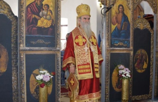 Bečić pripremio platformu o saradnji sa DF-om, SNP-om i Demosom, posrednik Amfilohije?