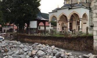 Pljevlja: Spomenike i ljudske kosti odložili na deponiju