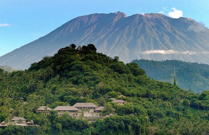  Evakuacija zbog vulkana na Baliju 