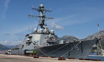 Američki razarač USS 