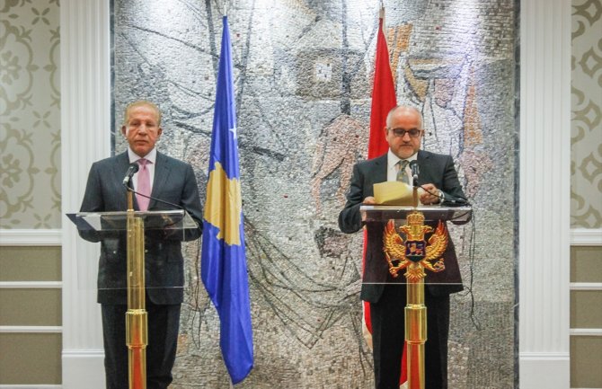 Pacoli: Demarkacija granice trenutno nije moguća, Darmanović: To je završena stvar